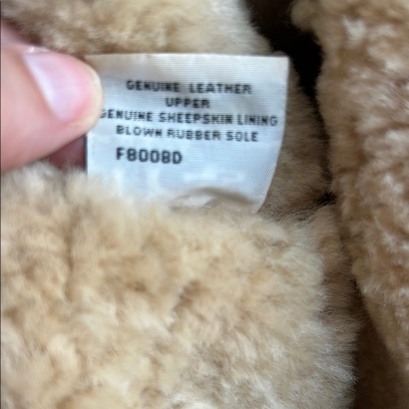 UGG Brown Winter Boots with Sheepskin Lining - Picture 5 of 5